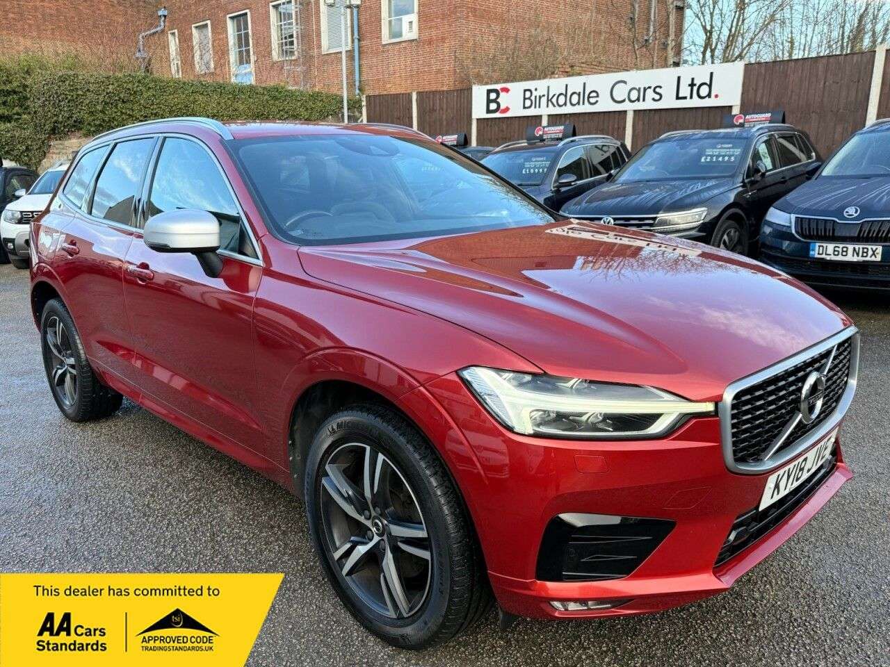 A 2018 VOLVO XC60 2.0 D5 PowerPulse R-Design SUV 5dr Diesel AWD Auto Euro 6 (s/s) (235 ps) FS A 2018 VOLVO XC60 2.0 D5 PowerPulse R-Design SUV 5dr Diesel AWD Auto Euro 6 (s/s) (235 ps) FS