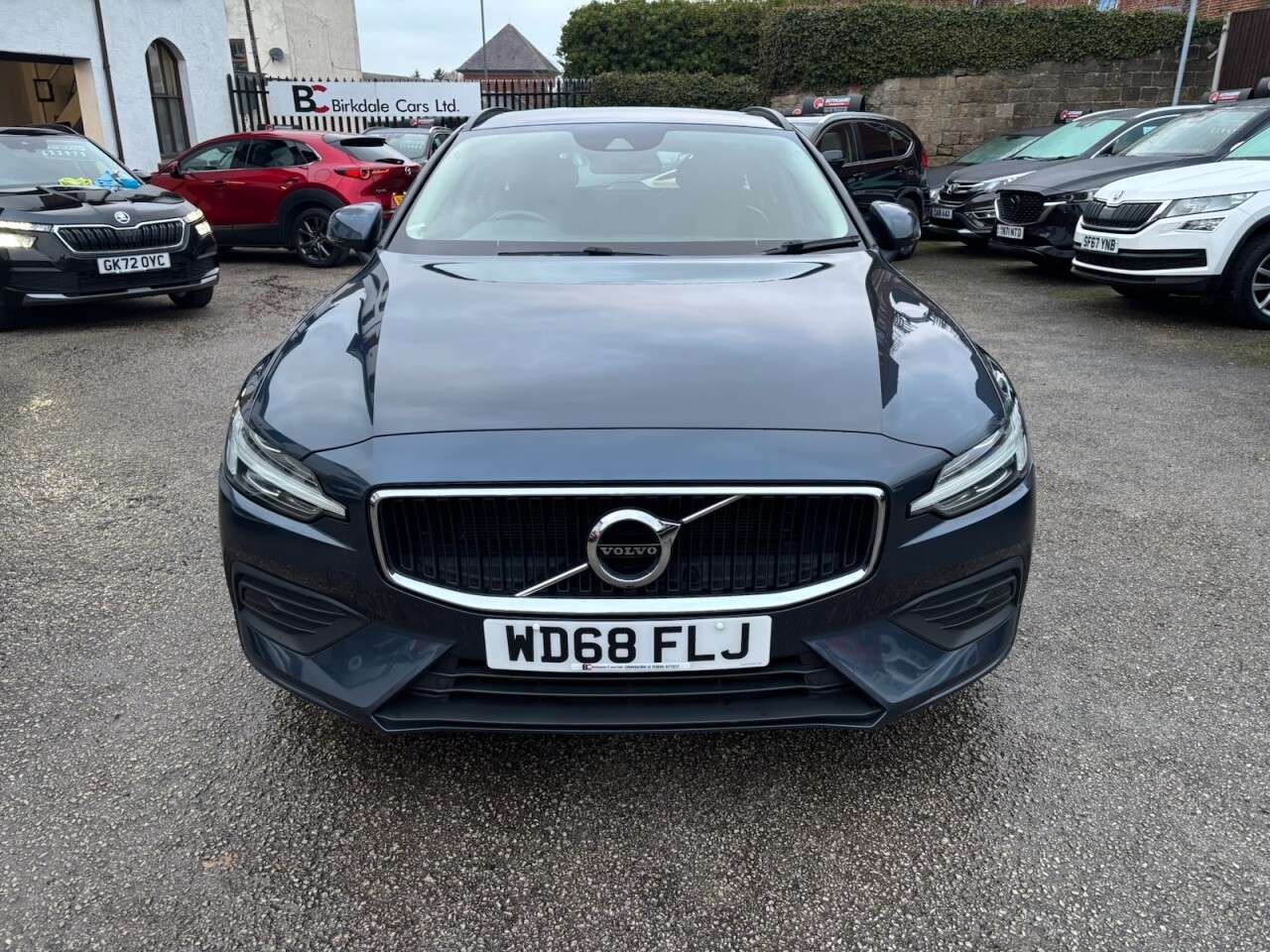 2018 VOLVO V60 2018 VOLVO V60