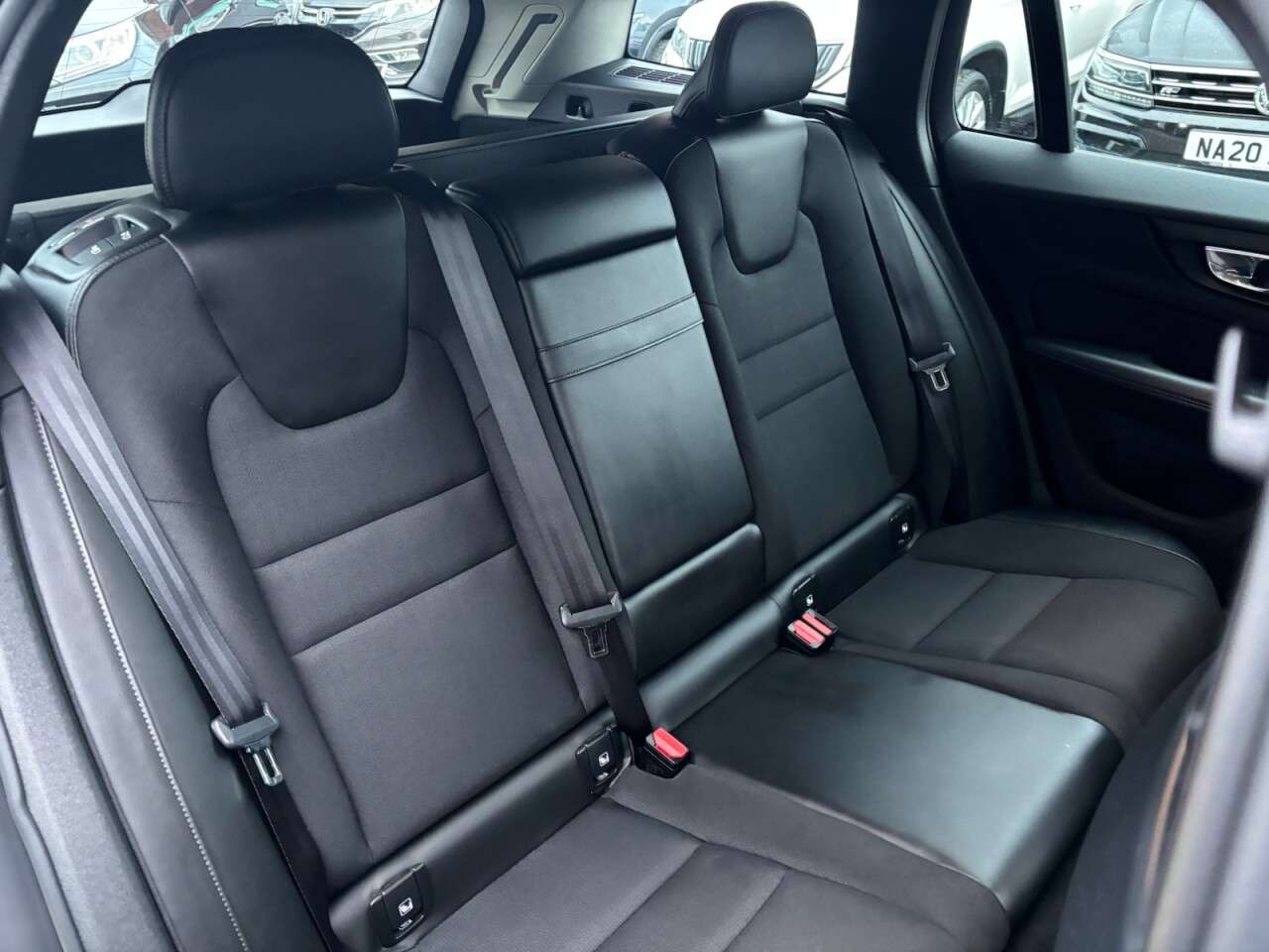 2018 VOLVO V60 2018 VOLVO V60