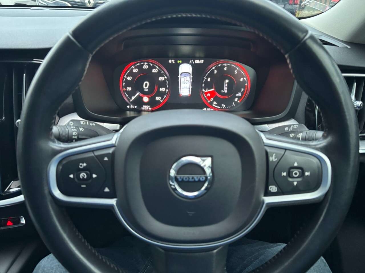 2018 VOLVO V60 2018 VOLVO V60