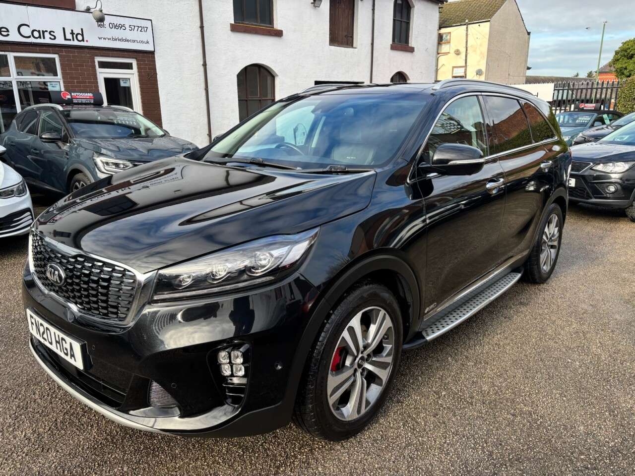 A 2020 KIA SORENTO 2.2 CRDi GT-Line S SUV 5dr Diesel 4WD Auto Euro 6 (s/s) (197 bhp) FSH (KIA) A 2020 KIA SORENTO 2.2 CRDi GT-Line S SUV 5dr Diesel 4WD Auto Euro 6 (s/s) (197 bhp) FSH (KIA)