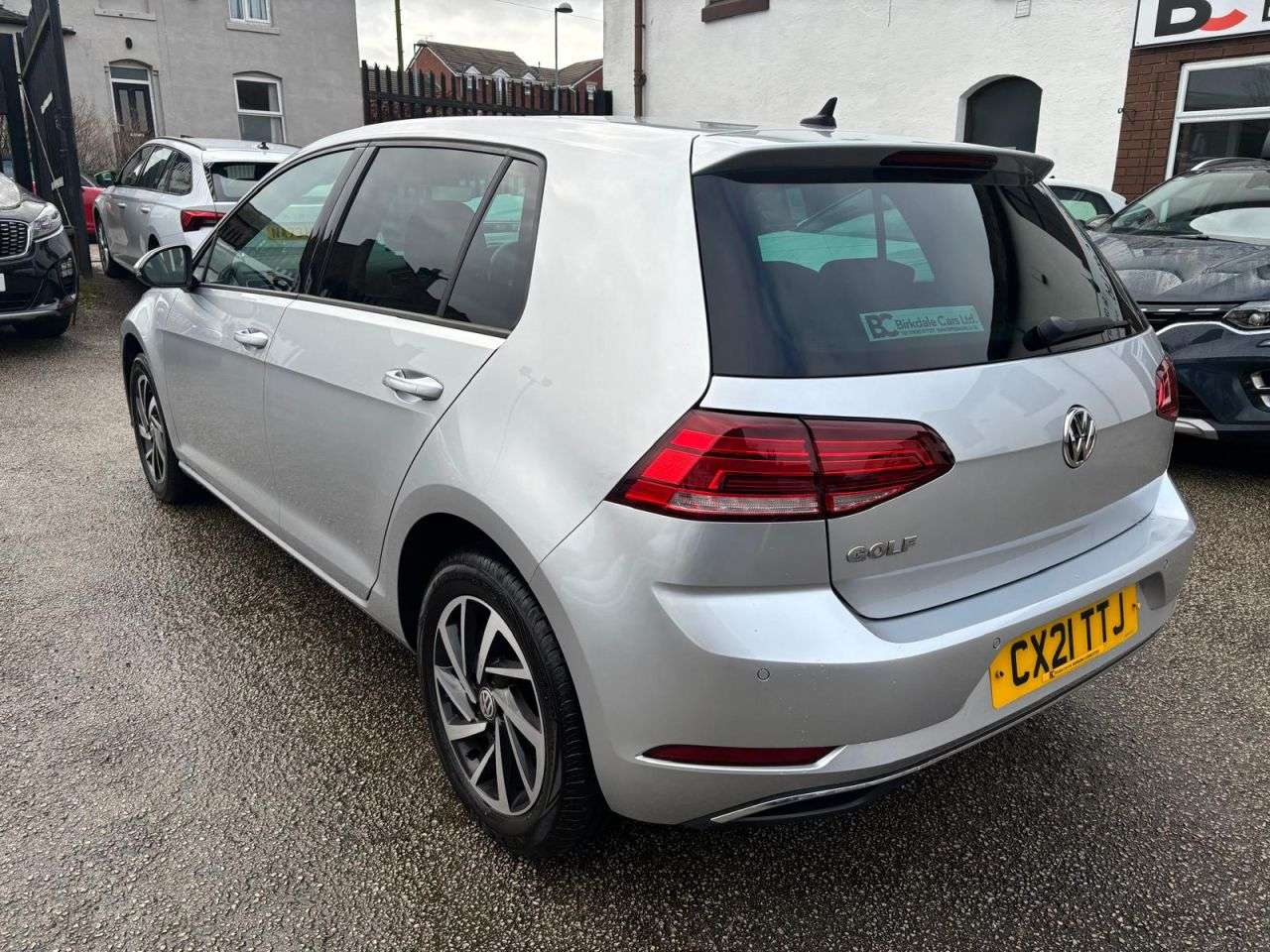 2021 VOLKSWAGEN GOLF 2021 VOLKSWAGEN GOLF