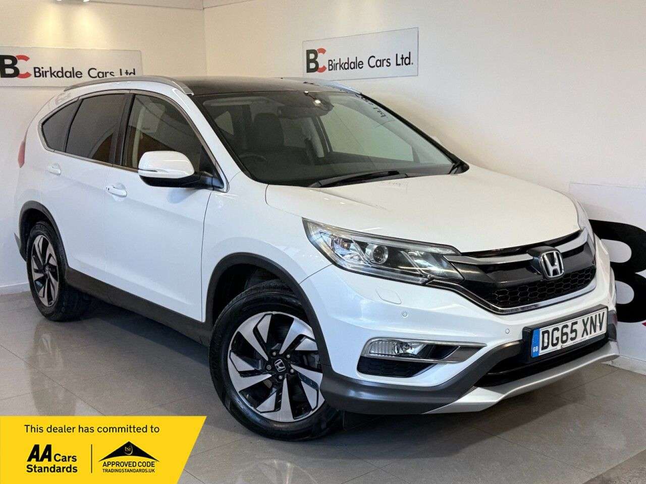 A 2015 HONDA CR-V 1.6 i-DTEC EX SUV 5dr Diesel Manual 4WD Euro 6 (s/s) (160 ps) FSH - LEATHER A 2015 HONDA CR-V 1.6 i-DTEC EX SUV 5dr Diesel Manual 4WD Euro 6 (s/s) (160 ps) FSH - LEATHER