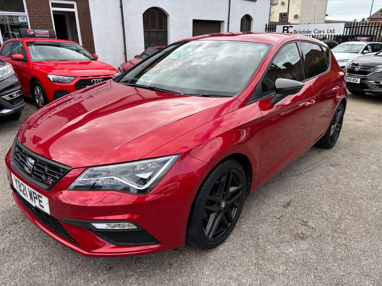 A 2021 SEAT LEON 1.5 TSI EVO FR Black Edition Hatchback 5dr Petrol Manual Euro 6 (s/s) (150 A 2021 SEAT LEON 1.5 TSI EVO FR Black Edition Hatchback 5dr Petrol Manual Euro 6 (s/s) (150