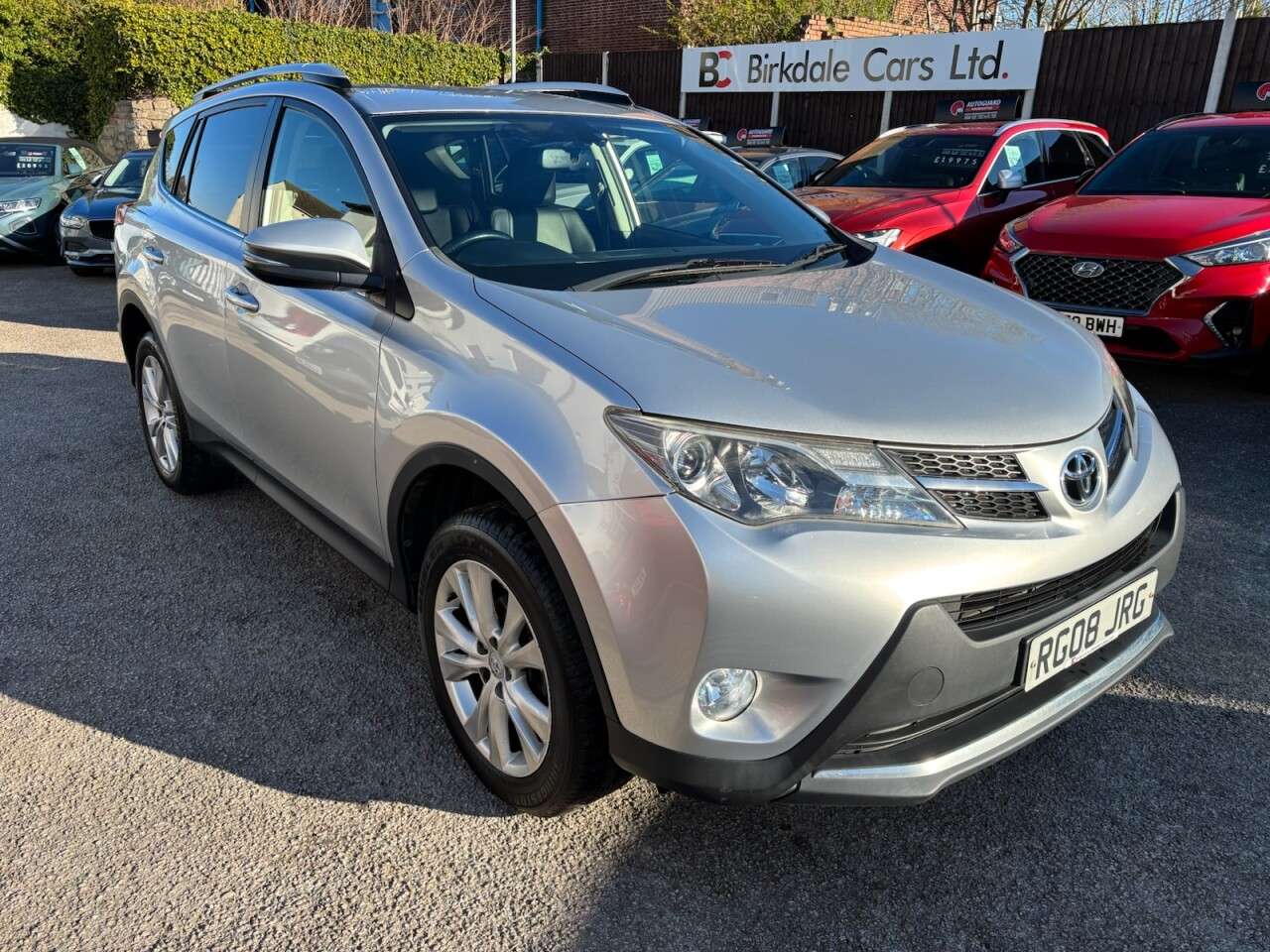 A 2013 TOYOTA RAV4 2.2 D Invincible SUV 5dr Diesel Auto 4WD Euro 5 (150 ps) FSH - HEATED SEATS A 2013 TOYOTA RAV4 2.2 D Invincible SUV 5dr Diesel Auto 4WD Euro 5 (150 ps) FSH - HEATED SEATS