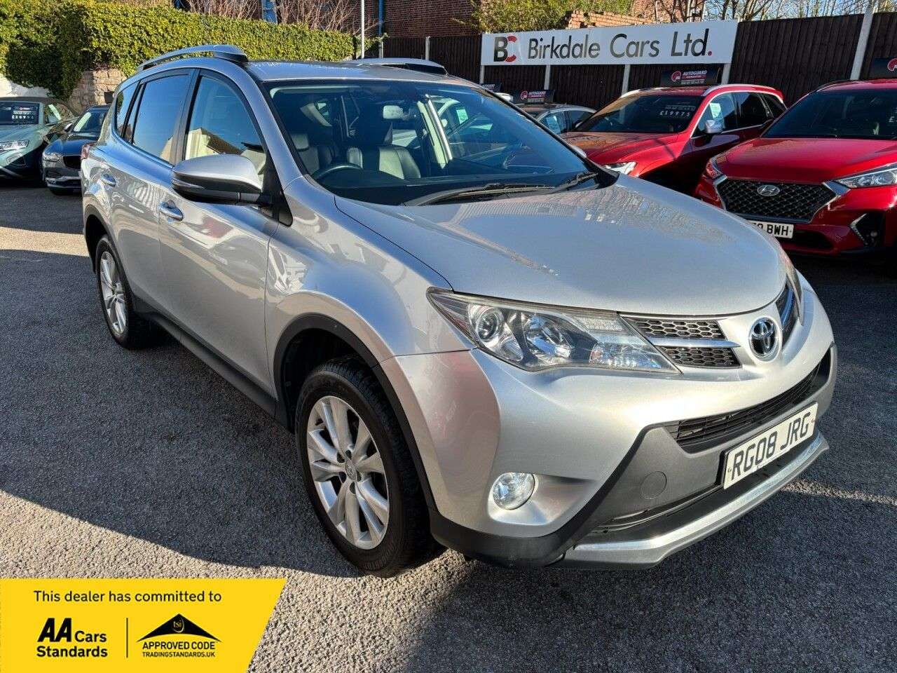 A 2013 TOYOTA RAV4 2.2 D Invincible SUV 5dr Diesel Auto 4WD Euro 5 (150 ps) FSH - HEATED SEATS A 2013 TOYOTA RAV4 2.2 D Invincible SUV 5dr Diesel Auto 4WD Euro 5 (150 ps) FSH - HEATED SEATS