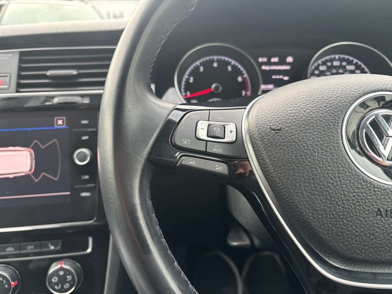 2018 VOLKSWAGEN GOLF 2018 VOLKSWAGEN GOLF