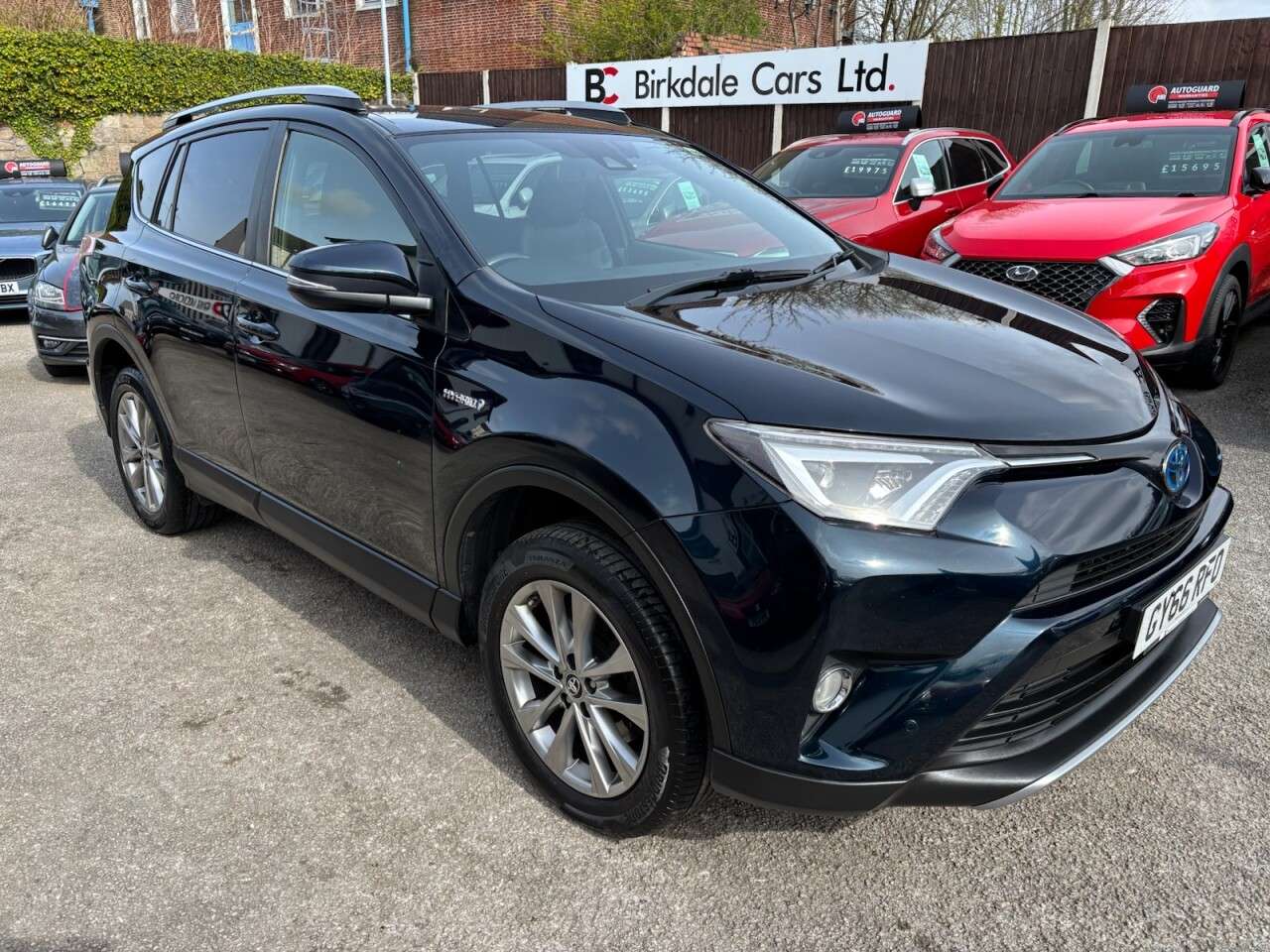 A 2016 TOYOTA RAV4 2.5 VVT-h Excel SUV 5dr Petrol Hybrid 4WD Auto Euro 6 (s/s) (Safety Sense, A 2016 TOYOTA RAV4 2.5 VVT-h Excel SUV 5dr Petrol Hybrid 4WD Auto Euro 6 (s/s) (Safety Sense,