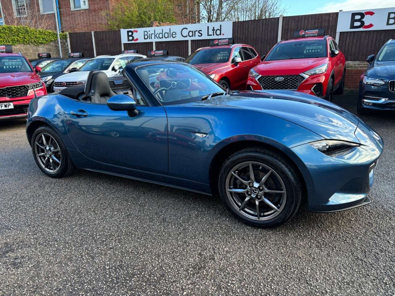 2020 MAZDA MX-5 2020 MAZDA MX-5