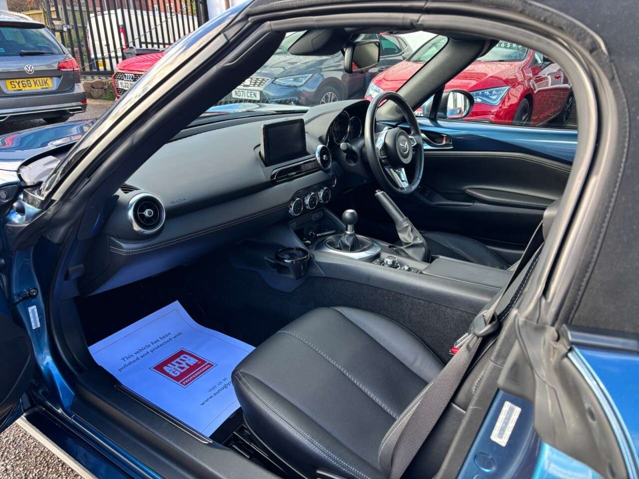2020 MAZDA MX-5 2020 MAZDA MX-5