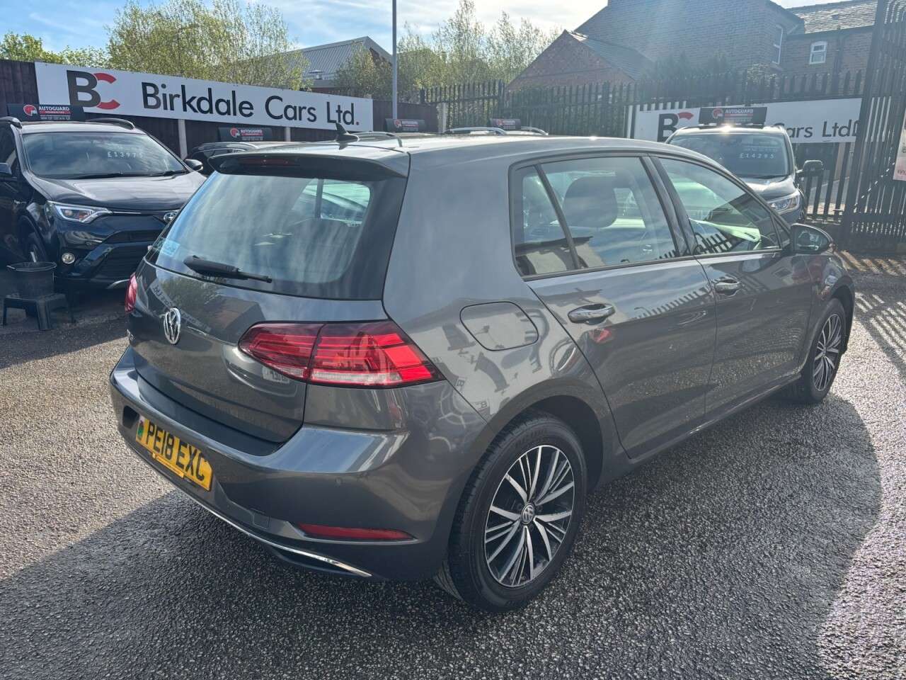 2018 VOLKSWAGEN GOLF 2018 VOLKSWAGEN GOLF