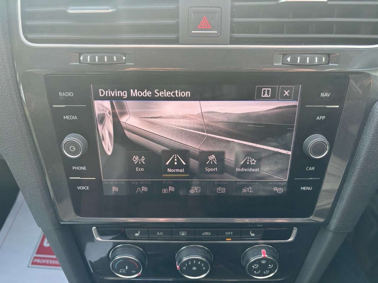 2018 VOLKSWAGEN GOLF 2018 VOLKSWAGEN GOLF