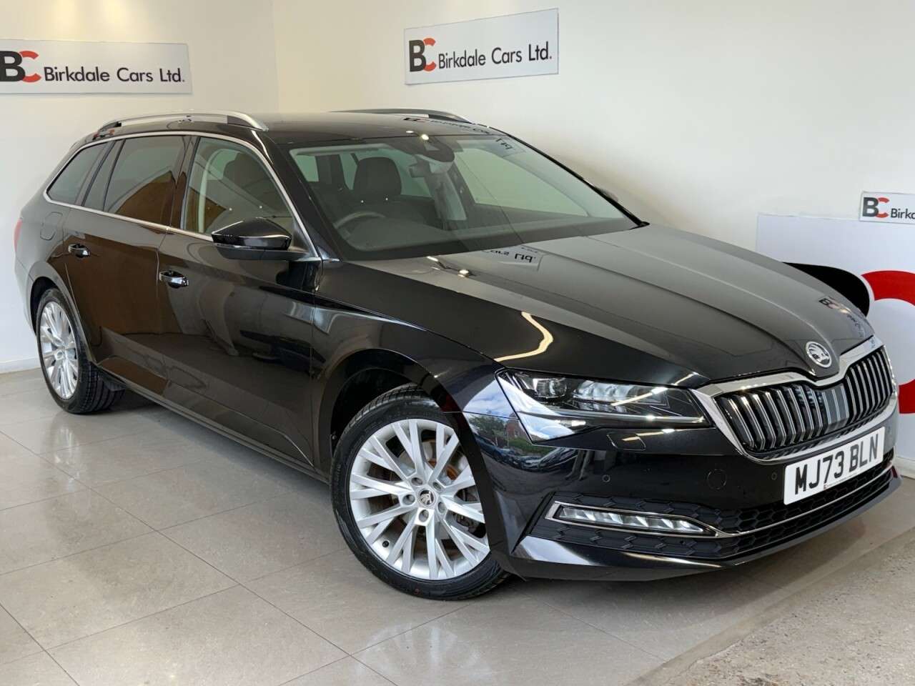 A 2023 SKODA SUPERB 2.0 TDI SE L Estate 5dr Diesel DSG Auto Euro 6 (s/s) (150 ps) FSH/SKODA - L A 2023 SKODA SUPERB 2.0 TDI SE L Estate 5dr Diesel DSG Auto Euro 6 (s/s) (150 ps) FSH/SKODA - L
