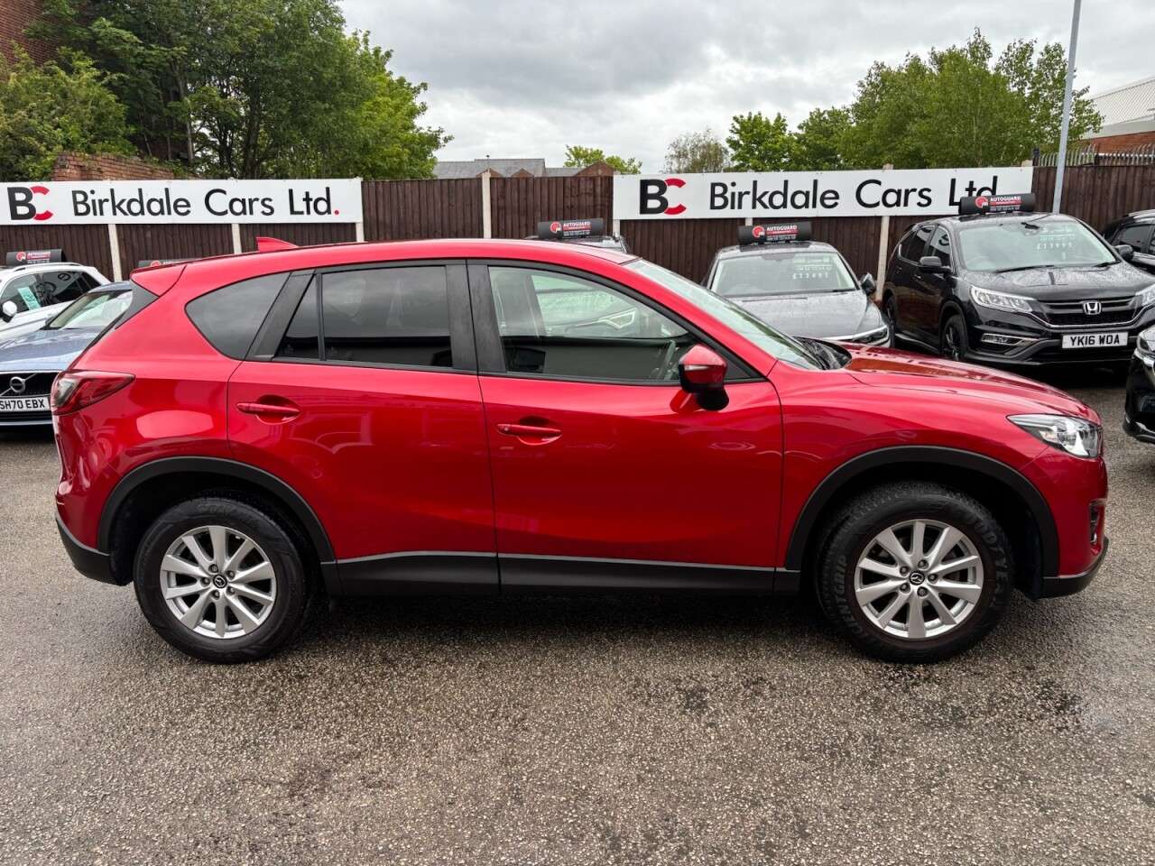 A 2017 MAZDA CX-5 2.0 SKYACTIV-G SE-L Nav SUV 5dr Petrol Manual Euro 6 (s/s) (165 ps) FSH - C A 2017 MAZDA CX-5 2.0 SKYACTIV-G SE-L Nav SUV 5dr Petrol Manual Euro 6 (s/s) (165 ps) FSH - C
