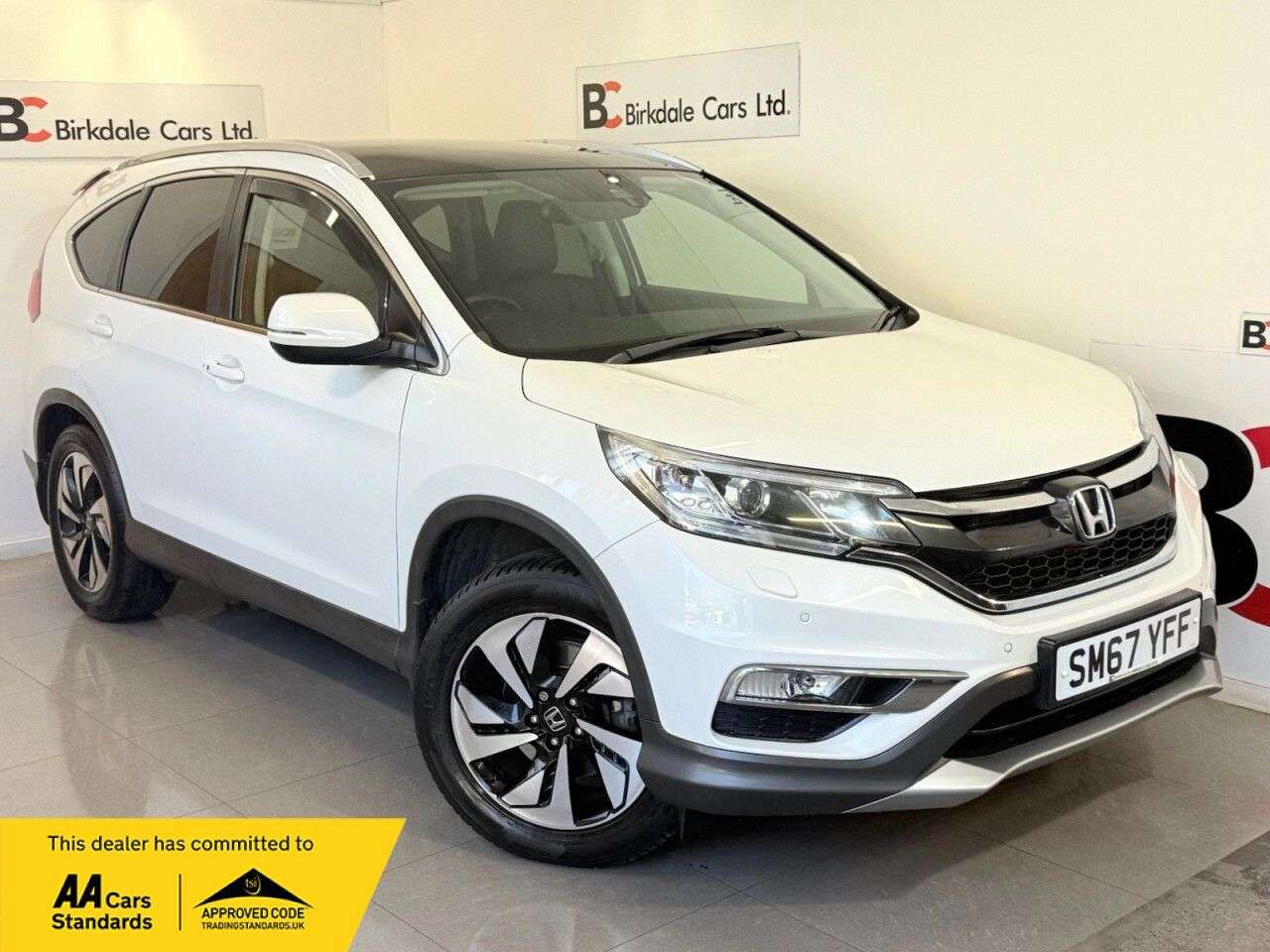 A 2018 HONDA CR-V 1.6 i-DTEC EX SUV 5dr Diesel 4WD Auto Euro 6 (160 ps) FSH/HONDA - LEATHER - A 2018 HONDA CR-V 1.6 i-DTEC EX SUV 5dr Diesel 4WD Auto Euro 6 (160 ps) FSH/HONDA - LEATHER -