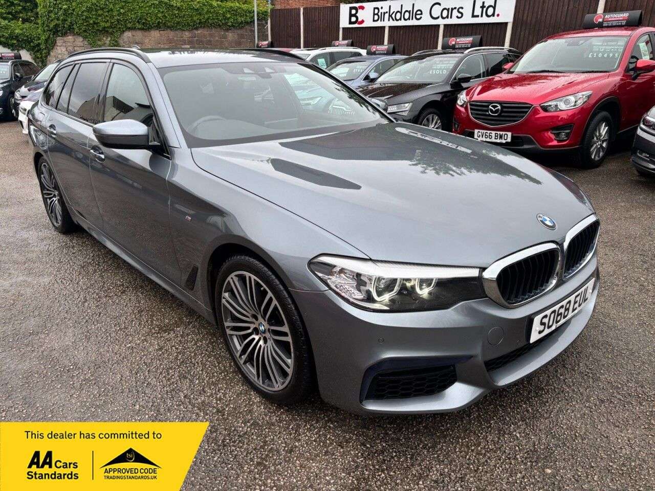 A 2018 BMW 5 SERIES 2.0 520d M Sport Touring 5dr Diesel XDrive 4WD Auto Euro 6 (s/s) (190 ps) F A 2018 BMW 5 SERIES 2.0 520d M Sport Touring 5dr Diesel XDrive 4WD Auto Euro 6 (s/s) (190 ps) F