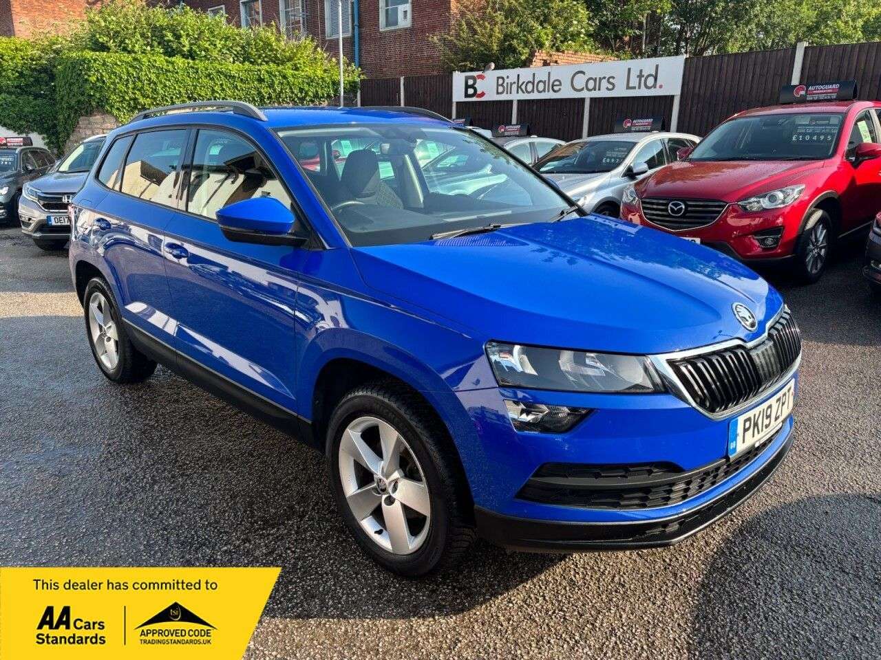 A 2019 SKODA KAROQ 1.6 TDI SE Technology SUV 5dr Diesel Manual Euro 6 (s/s) (115 ps) FSH - APP A 2019 SKODA KAROQ 1.6 TDI SE Technology SUV 5dr Diesel Manual Euro 6 (s/s) (115 ps) FSH - APP