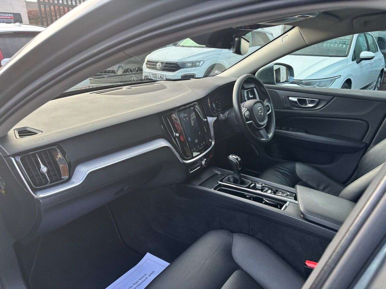 2018 VOLVO V60 2018 VOLVO V60