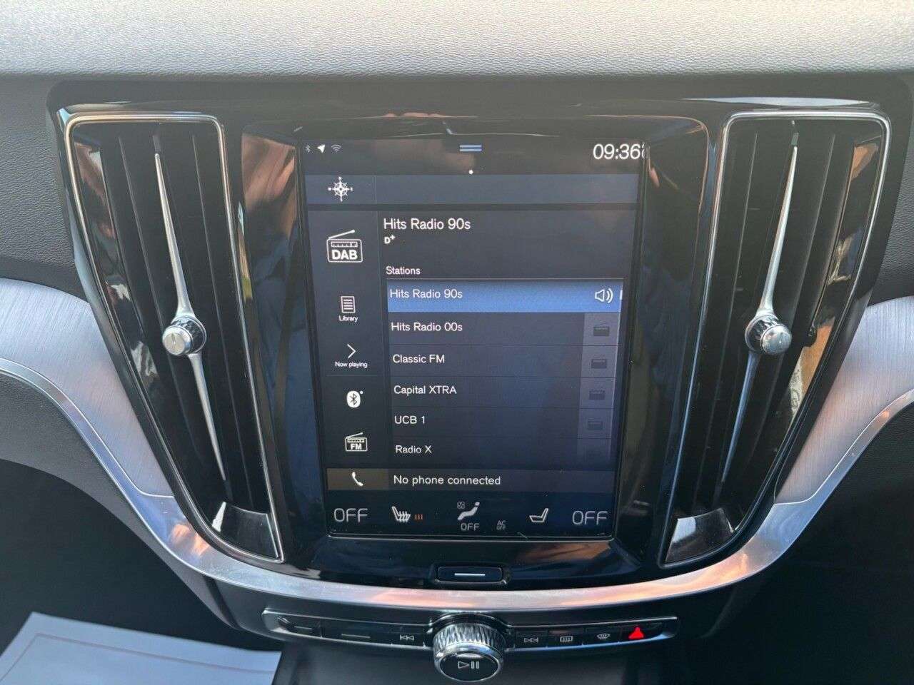 2018 VOLVO V60 2018 VOLVO V60