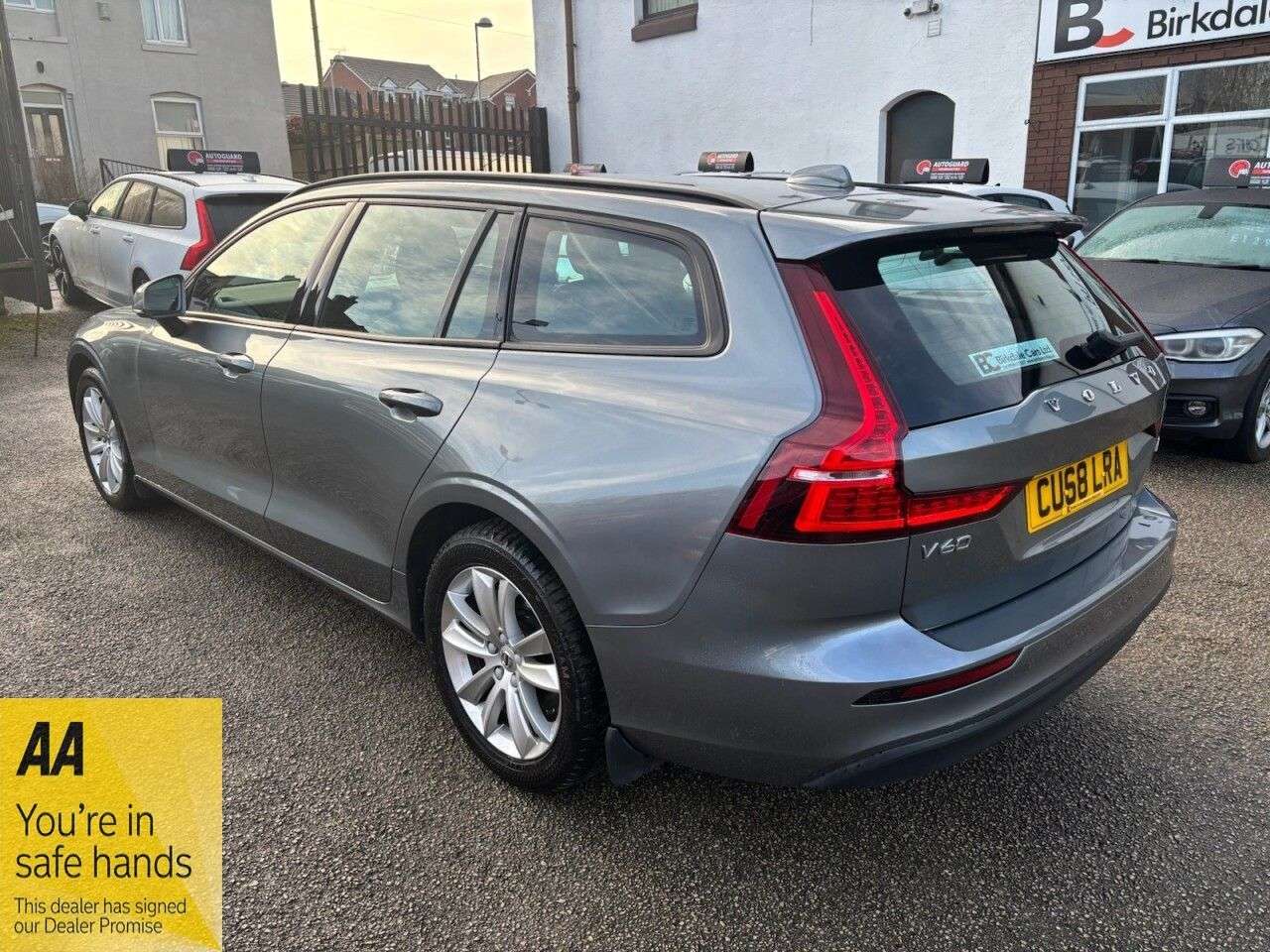 2018 VOLVO V60 2018 VOLVO V60