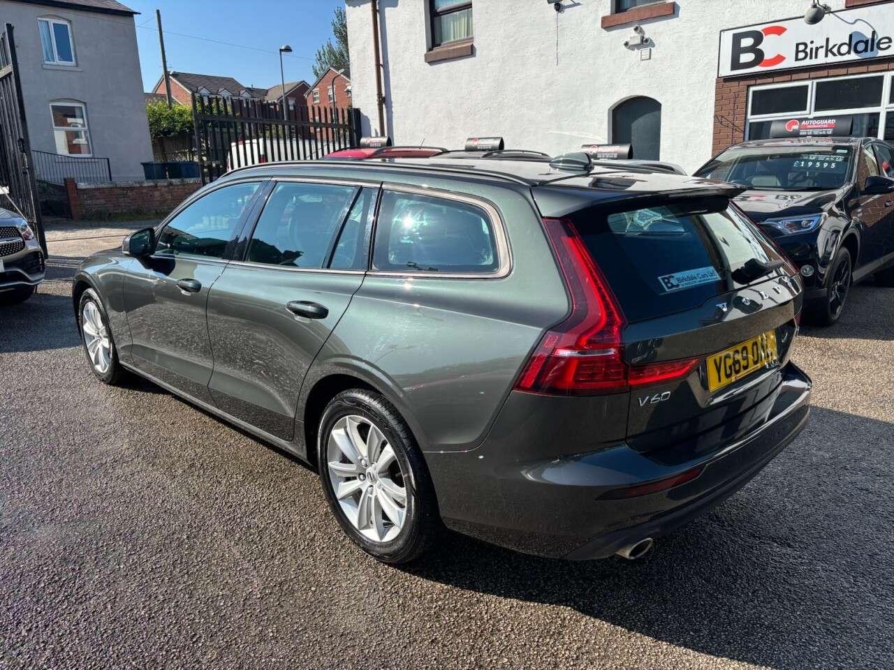2019 VOLVO V60 2019 VOLVO V60