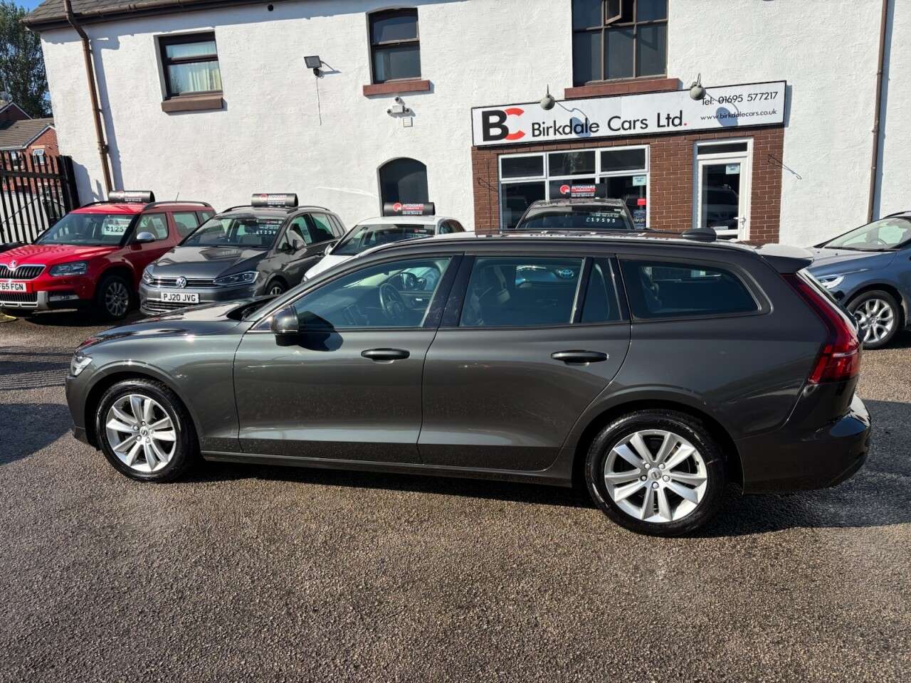 2019 VOLVO V60 2019 VOLVO V60