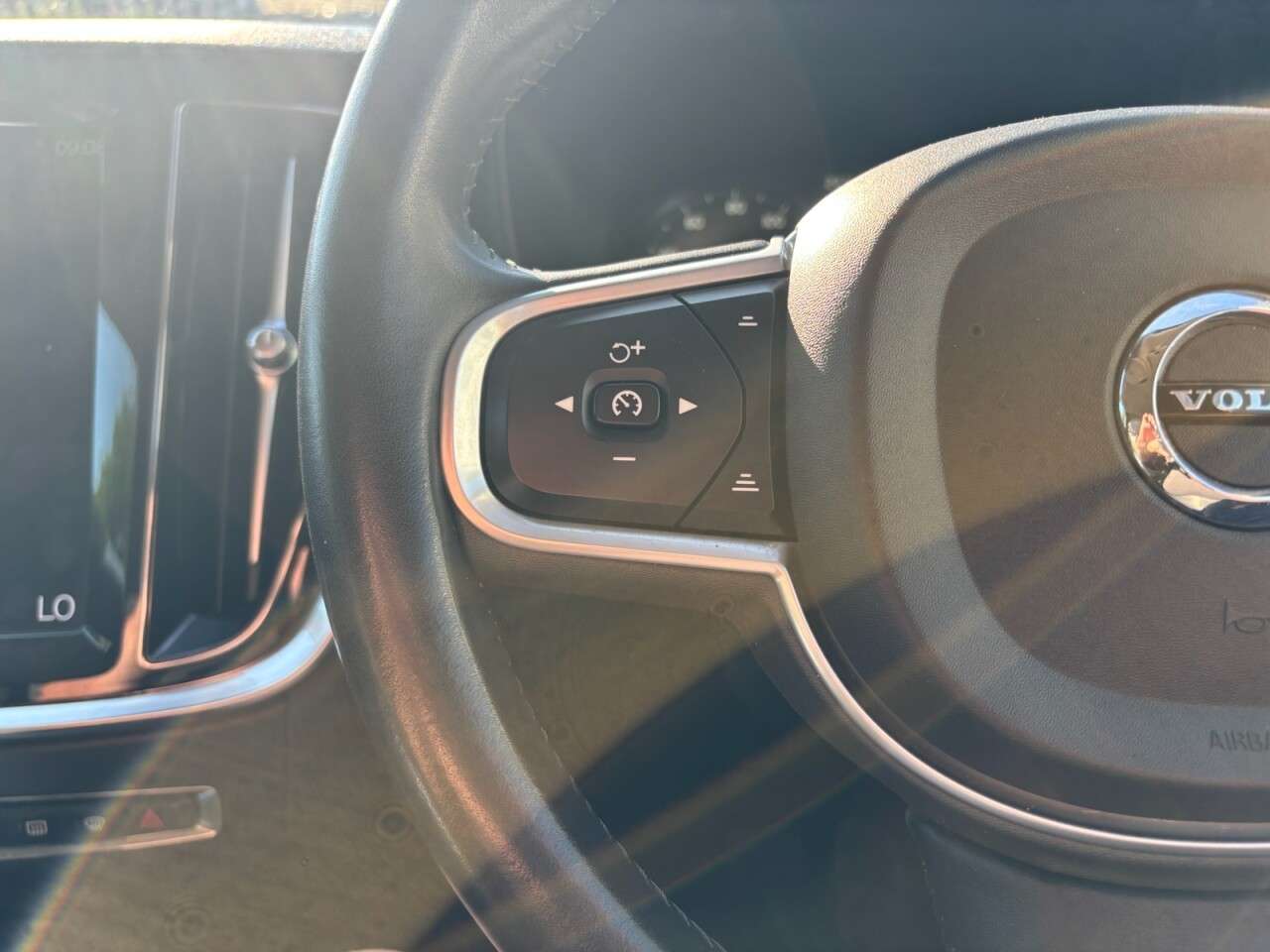2019 VOLVO V60 2019 VOLVO V60