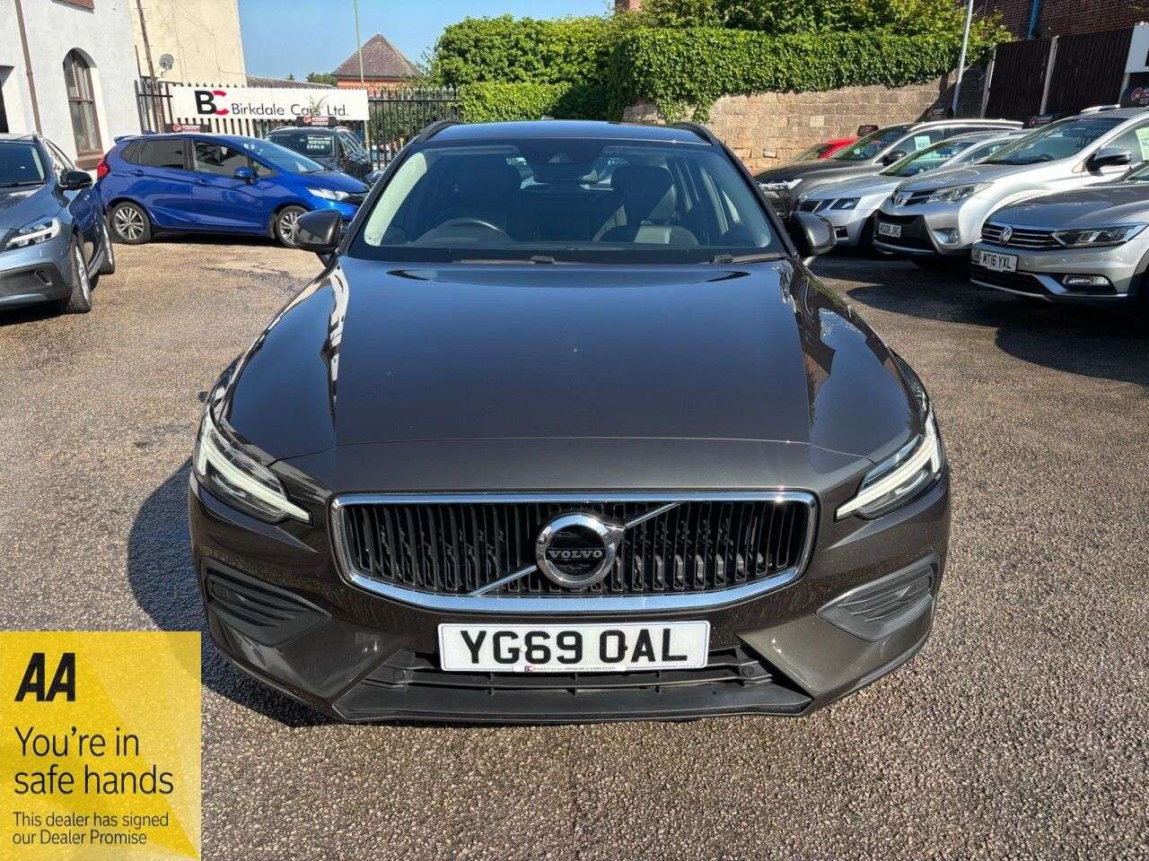 2019 VOLVO V60 2019 VOLVO V60