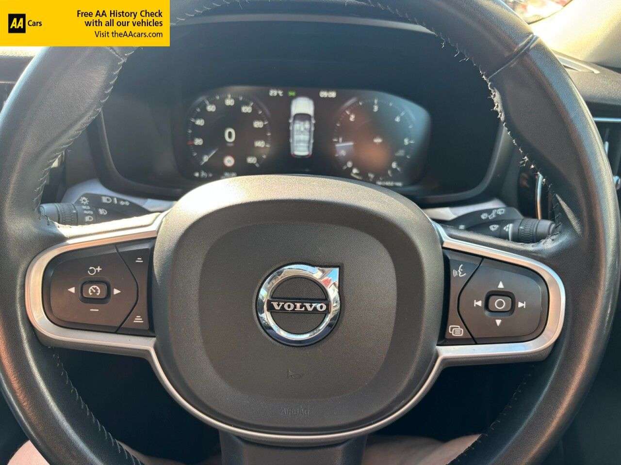 2019 VOLVO V60 2019 VOLVO V60