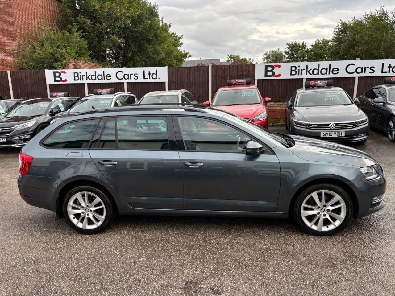 A 2017 SKODA OCTAVIA SE L TSI DSG A 2017 SKODA OCTAVIA SE L TSI DSG