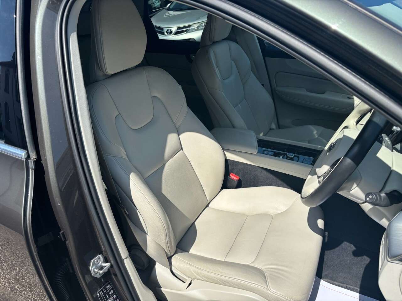 2020 VOLVO XC60 2020 VOLVO XC60
