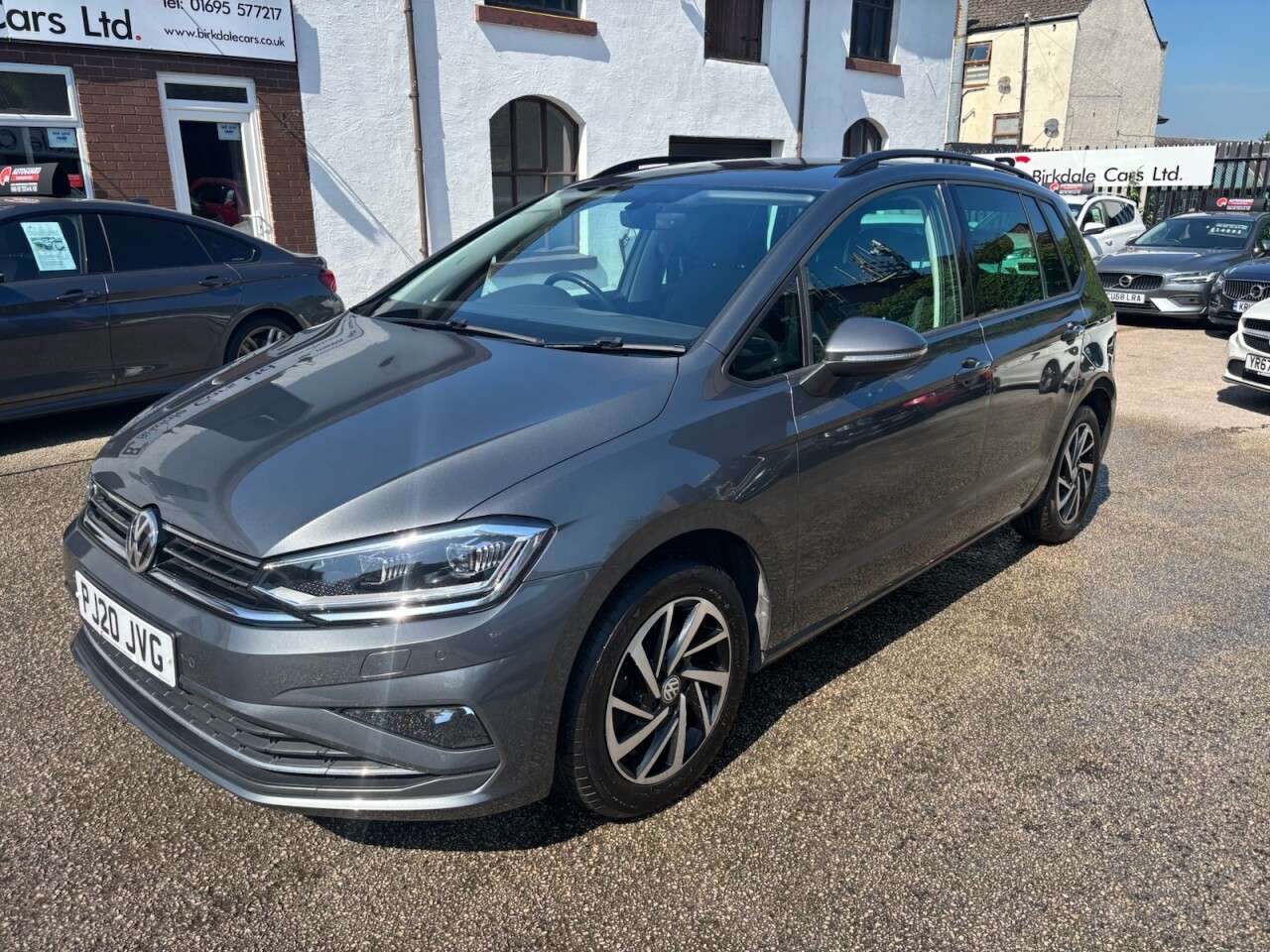 A 2020 VOLKSWAGEN GOLF SV 1.5 TSI EVO Match MPV 5dr Petrol Manual Euro 6 (s/s) (130 ps) FSH (VW) - HE A 2020 VOLKSWAGEN GOLF SV 1.5 TSI EVO Match MPV 5dr Petrol Manual Euro 6 (s/s) (130 ps) FSH (VW) - HE