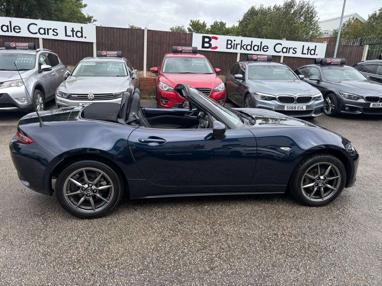 2021 MAZDA MX-5 2021 MAZDA MX-5