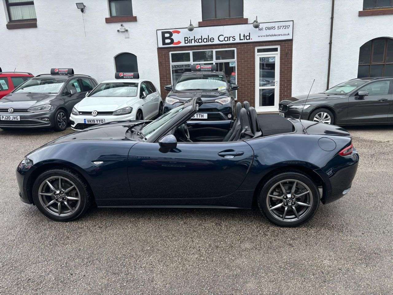 2021 MAZDA MX-5 2021 MAZDA MX-5
