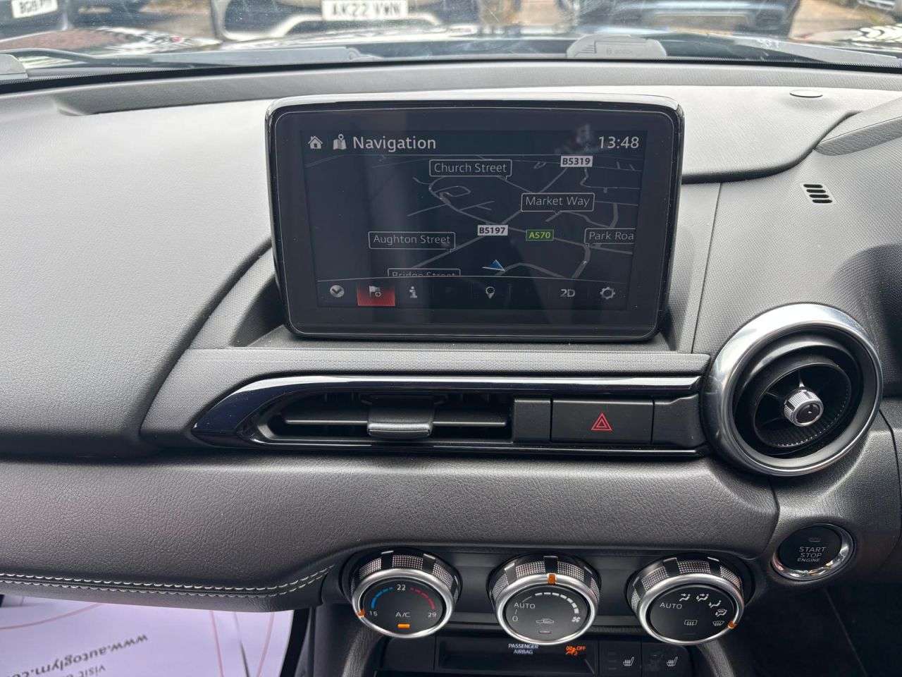 2021 MAZDA MX-5 2021 MAZDA MX-5