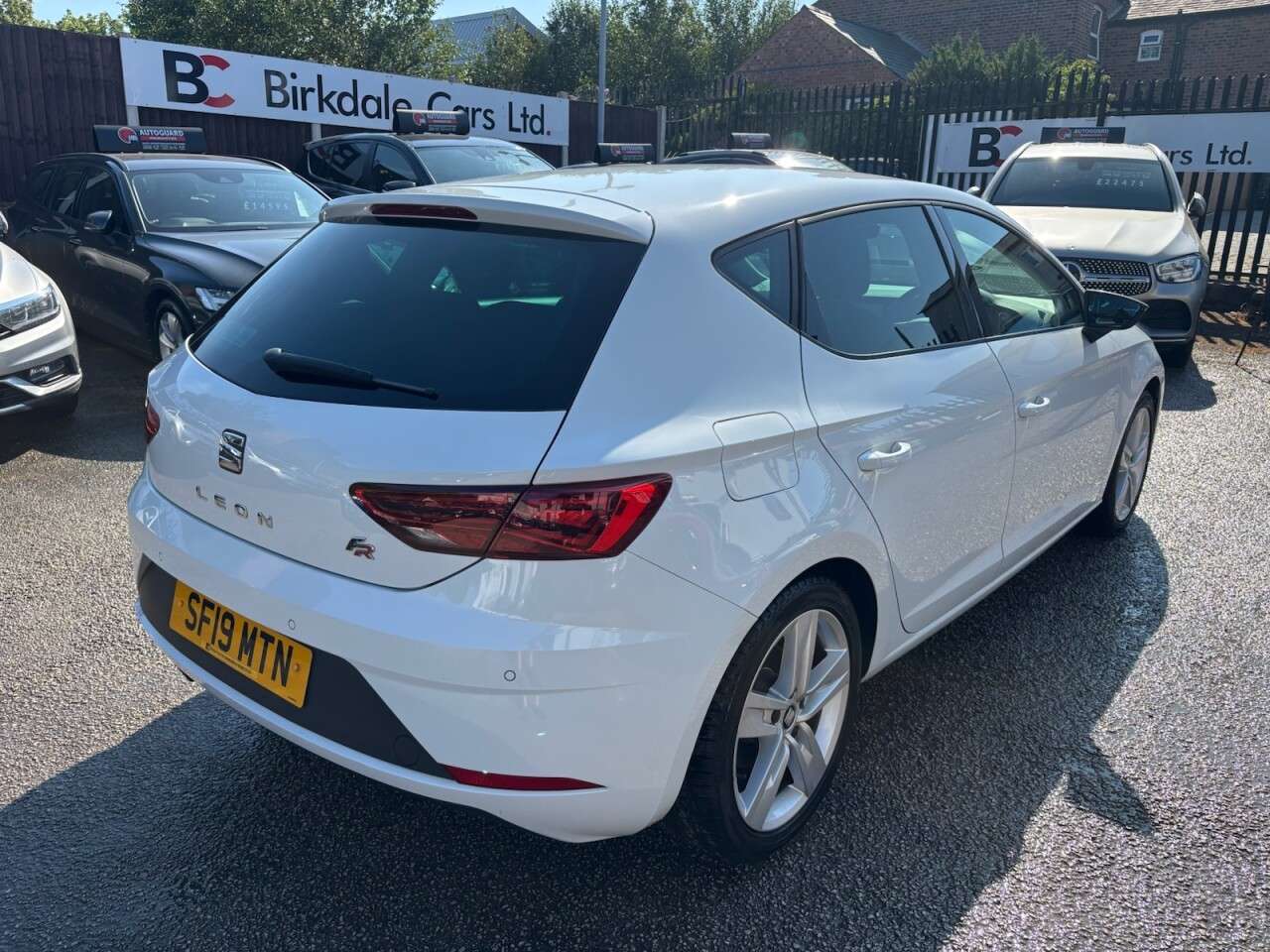 A 2019 SEAT LEON 2.0 TSI FR Hatchback 5dr Petrol DSG Auto Euro 6 (s/s) (190 ps) FSH - CLIMAT A 2019 SEAT LEON 2.0 TSI FR Hatchback 5dr Petrol DSG Auto Euro 6 (s/s) (190 ps) FSH - CLIMAT