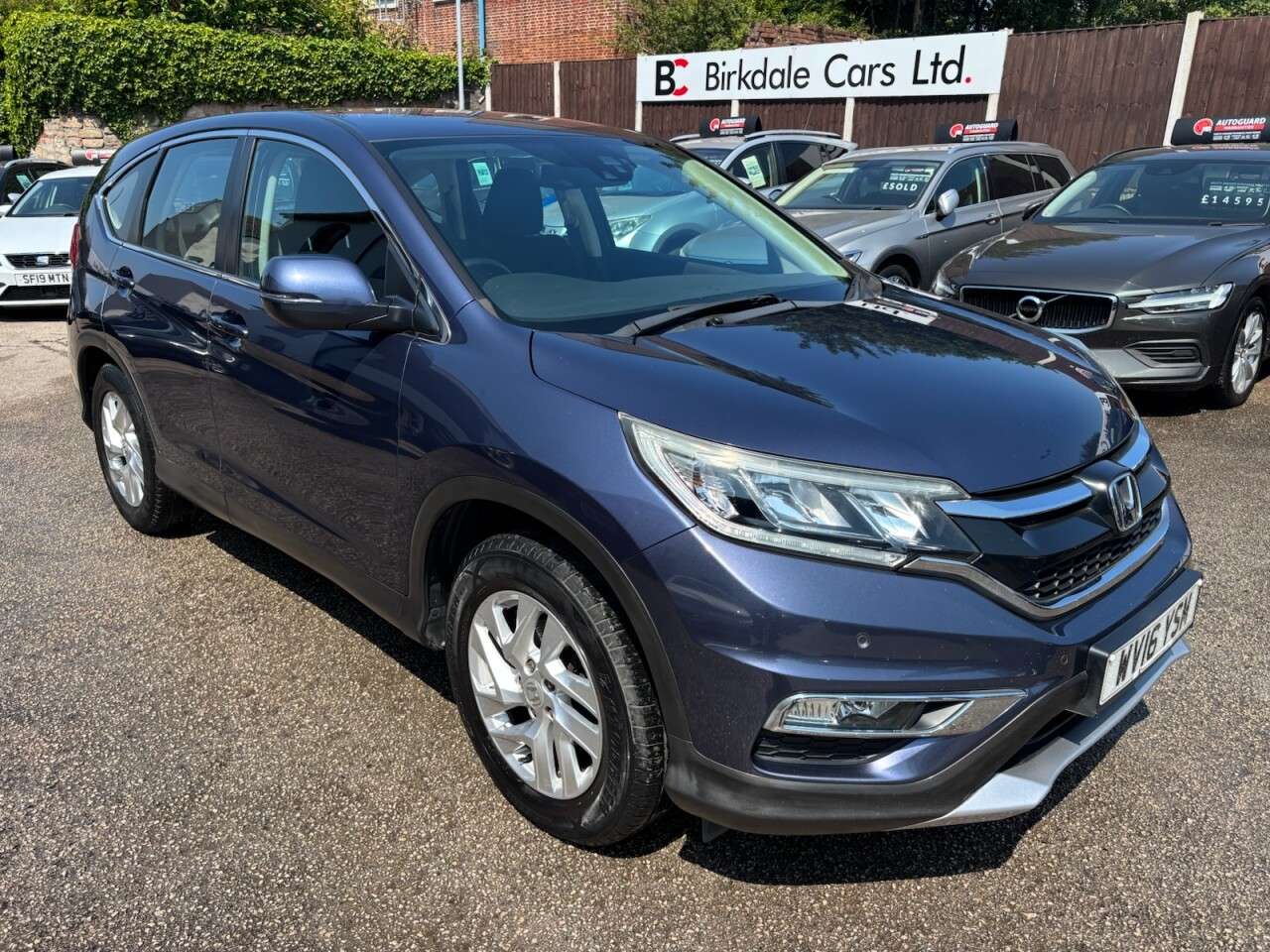 A 2016 HONDA CR-V 1.6 i-DTEC SE Navi (DASP) SUV 5dr Diesel Manual Euro 6 (s/s) (120 ps) FSH - A 2016 HONDA CR-V 1.6 i-DTEC SE Navi (DASP) SUV 5dr Diesel Manual Euro 6 (s/s) (120 ps) FSH -