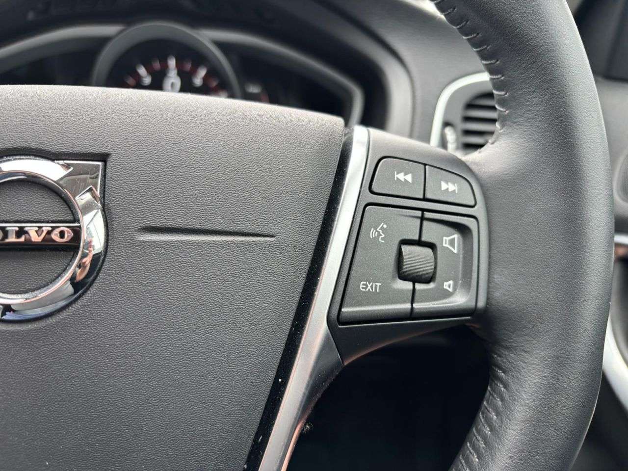 2017 VOLVO V40 CROSS COUNTRY 2017 VOLVO V40 CROSS COUNTRY