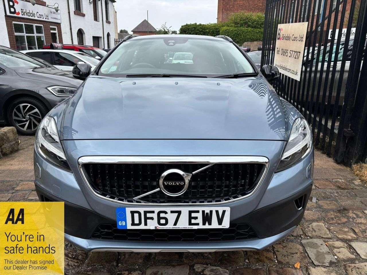 2017 VOLVO V40 CROSS COUNTRY 2017 VOLVO V40 CROSS COUNTRY