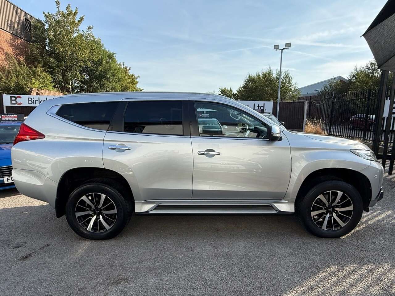 A 2020 MITSUBISHI SHOGUN SPORT 2.4 DI-D 4 SUV 5dr Diesel 4WD 7-Seat Auto Euro 6 (181 ps) FSH - APPLECARPLA A 2020 MITSUBISHI SHOGUN SPORT 2.4 DI-D 4 SUV 5dr Diesel 4WD 7-Seat Auto Euro 6 (181 ps) FSH - APPLECARPLA