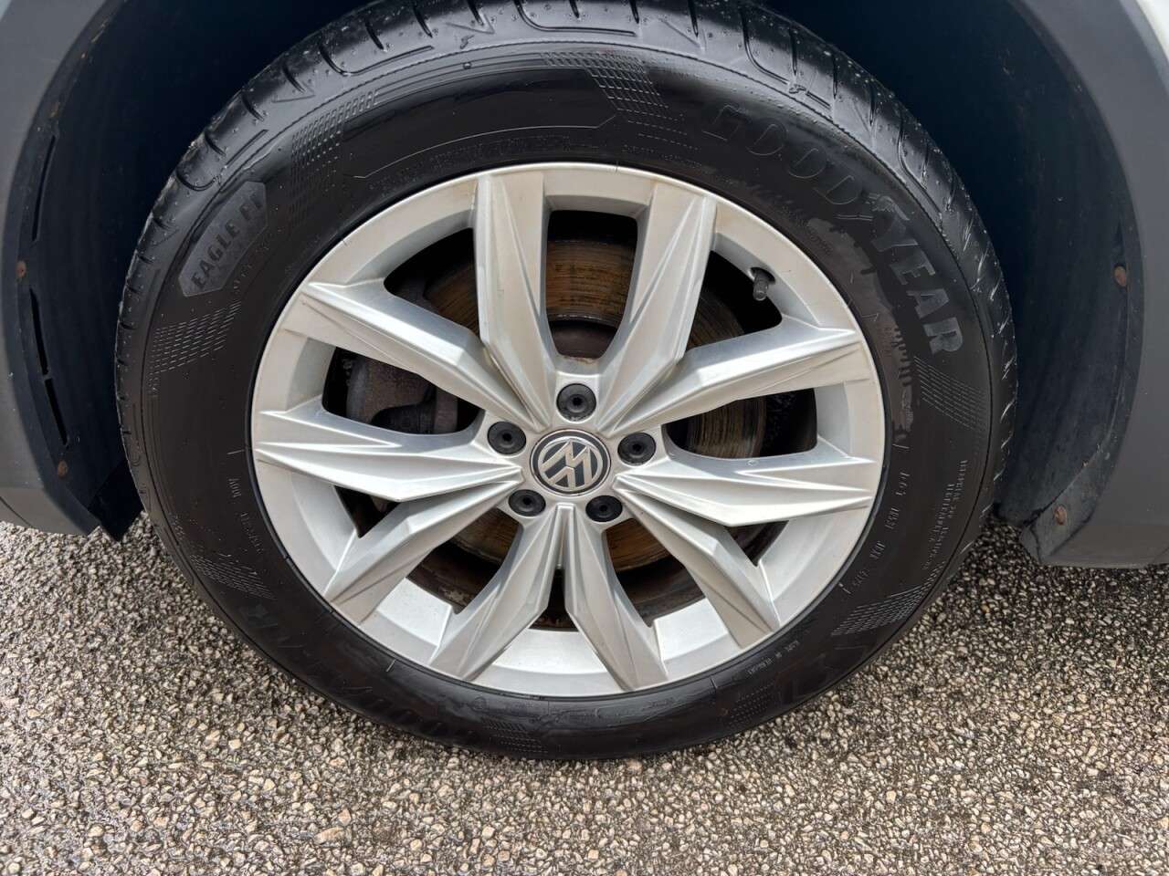 2018 VOLKSWAGEN TIGUAN 2018 VOLKSWAGEN TIGUAN