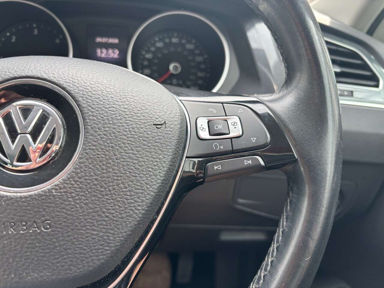 2018 VOLKSWAGEN TIGUAN 2018 VOLKSWAGEN TIGUAN