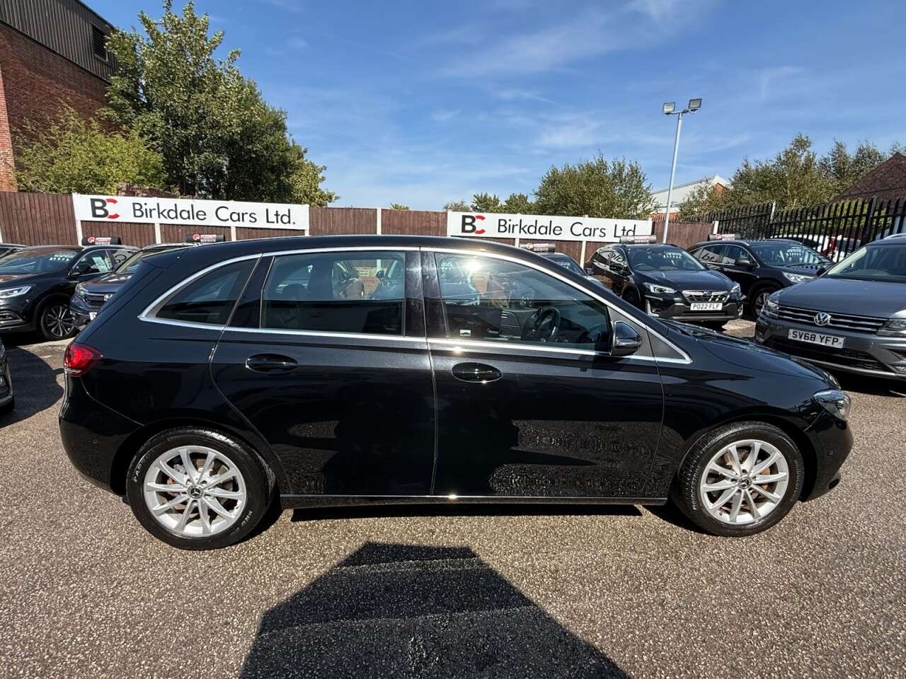A 2020 MERCEDES-BENZ B CLASS 2.0 B200d Sport (Executive) MPV 5dr Diesel 8G-DCT Auto Euro 6 (s/s) (150 ps A 2020 MERCEDES-BENZ B CLASS 2.0 B200d Sport (Executive) MPV 5dr Diesel 8G-DCT Auto Euro 6 (s/s) (150 ps