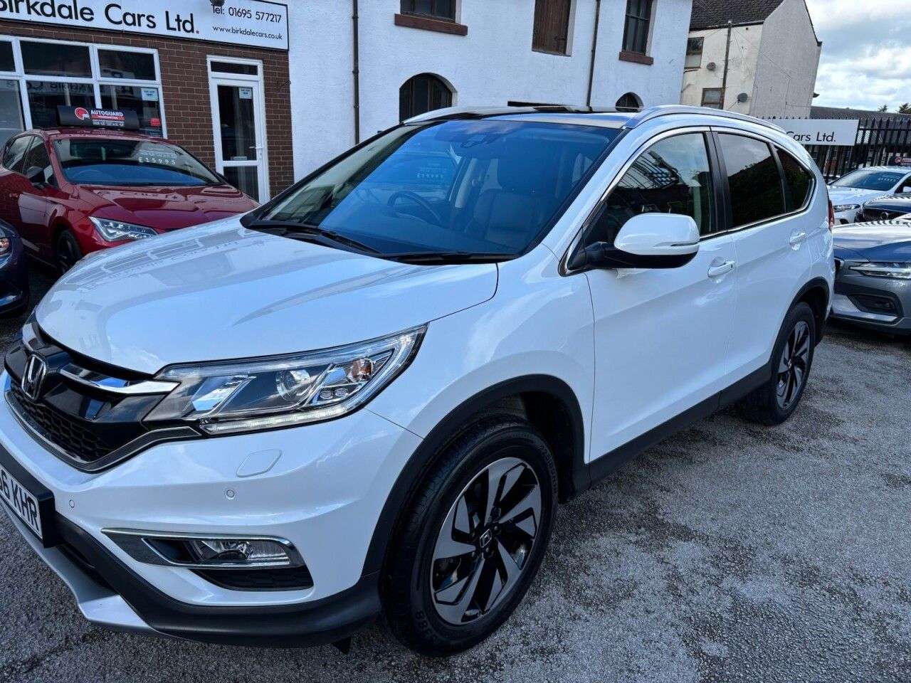 A 2016 HONDA CR-V 2.0 i-VTEC EX SUV 5dr Petrol 4WD Auto Euro 6 (155 ps) FSH - LEATER/HEATED - A 2016 HONDA CR-V 2.0 i-VTEC EX SUV 5dr Petrol 4WD Auto Euro 6 (155 ps) FSH - LEATER/HEATED -