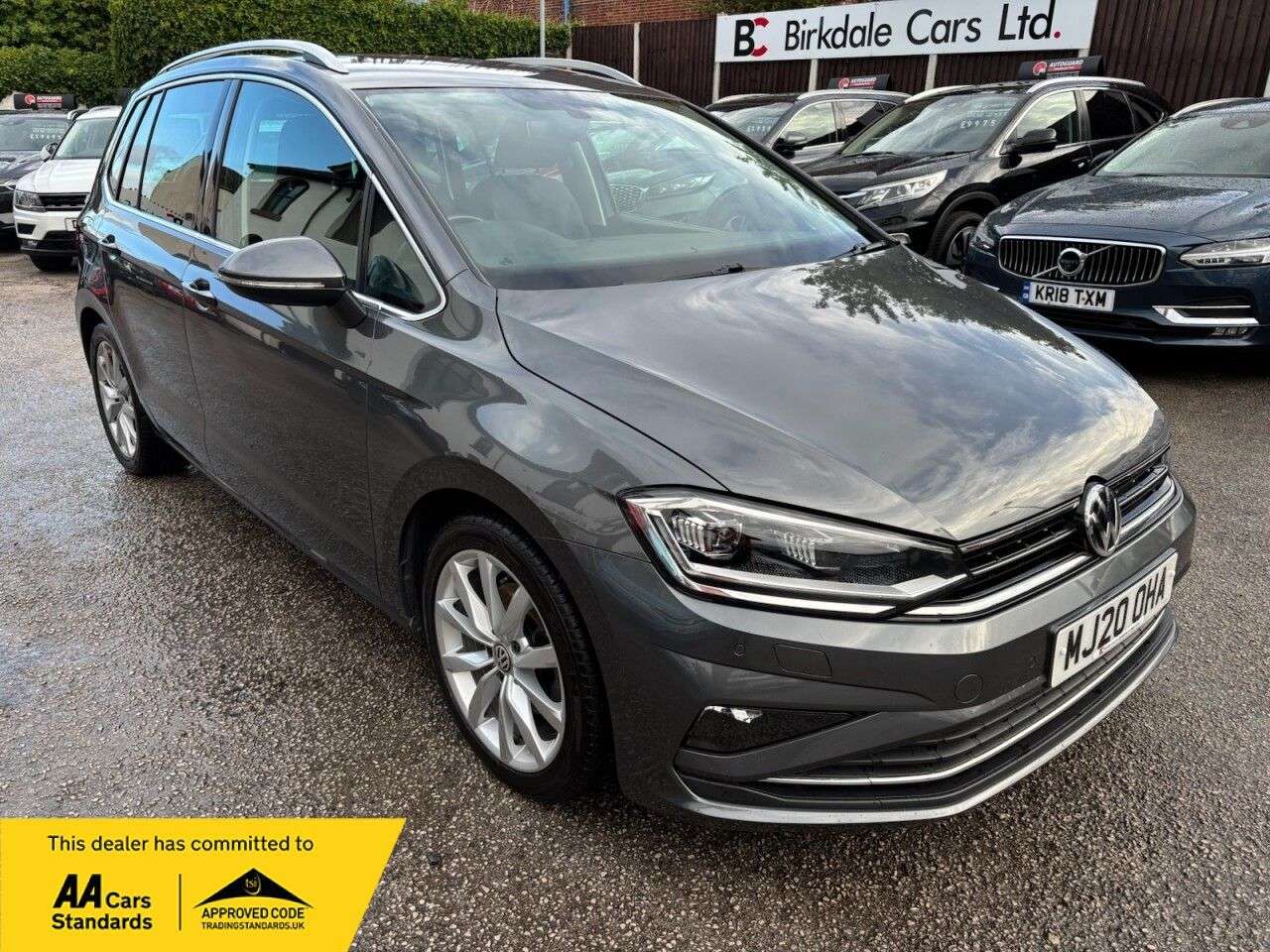 A 2020 VOLKSWAGEN GOLF SV 1.5 TSI EVO GPF GT MPV 5dr Petrol DSG Auto Euro 6 (s/s) (150 ps) FSH - HEAT A 2020 VOLKSWAGEN GOLF SV 1.5 TSI EVO GPF GT MPV 5dr Petrol DSG Auto Euro 6 (s/s) (150 ps) FSH - HEAT
