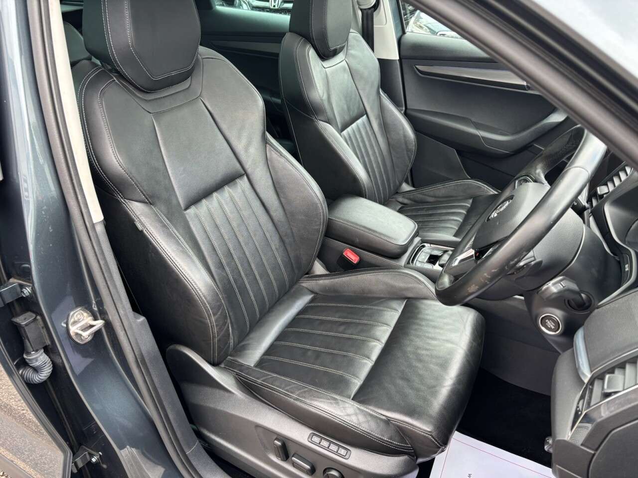 2020 SKODA KAROQ 2020 SKODA KAROQ