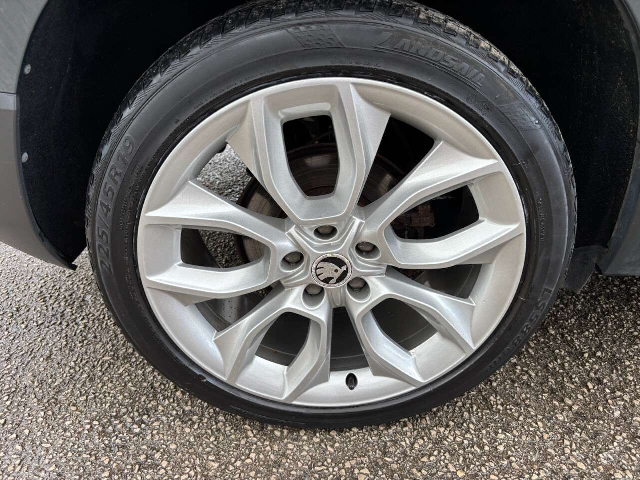 2020 SKODA KAROQ 2020 SKODA KAROQ