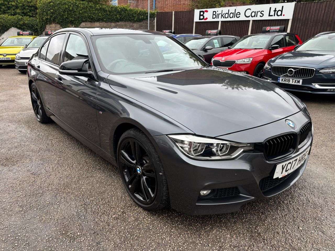 A 2017 BMW 3 SERIES 2.0 320d M Sport Saloon 4dr Diesel Auto Euro 6 (s/s) (190 ps) FSH - LEATHER A 2017 BMW 3 SERIES 2.0 320d M Sport Saloon 4dr Diesel Auto Euro 6 (s/s) (190 ps) FSH - LEATHER