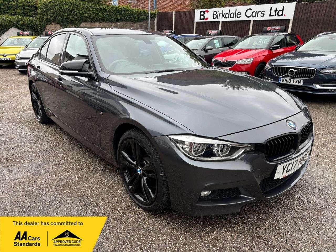 A 2017 BMW 3 SERIES 2.0 320d M Sport Saloon 4dr Diesel Auto Euro 6 (s/s) (190 ps) FSH - LEATHER A 2017 BMW 3 SERIES 2.0 320d M Sport Saloon 4dr Diesel Auto Euro 6 (s/s) (190 ps) FSH - LEATHER