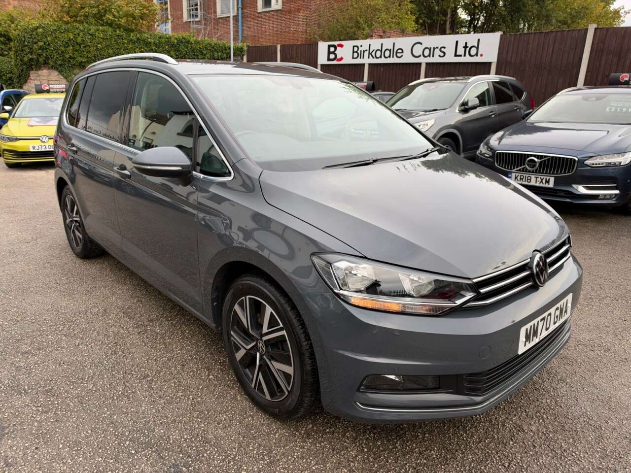 A 2021 VOLKSWAGEN TOURAN 1.5 TSI EVO SEL MPV 5dr Petrol DSG 7-Seat Auto Euro 6 (s/s) (150 ps) FSH (V A 2021 VOLKSWAGEN TOURAN 1.5 TSI EVO SEL MPV 5dr Petrol DSG 7-Seat Auto Euro 6 (s/s) (150 ps) FSH (V